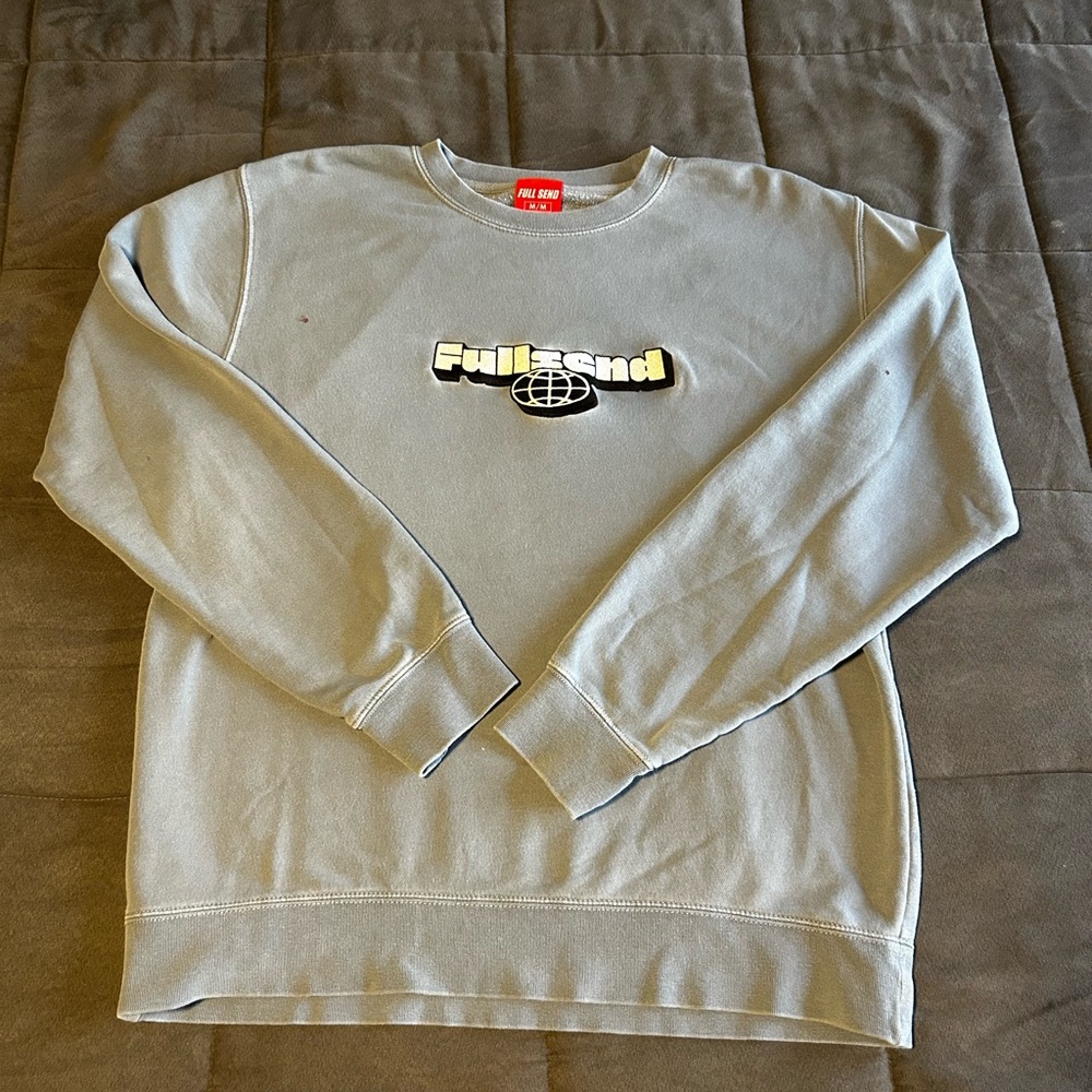 Size M
Full send crewneck 
Beautiful grey blue color